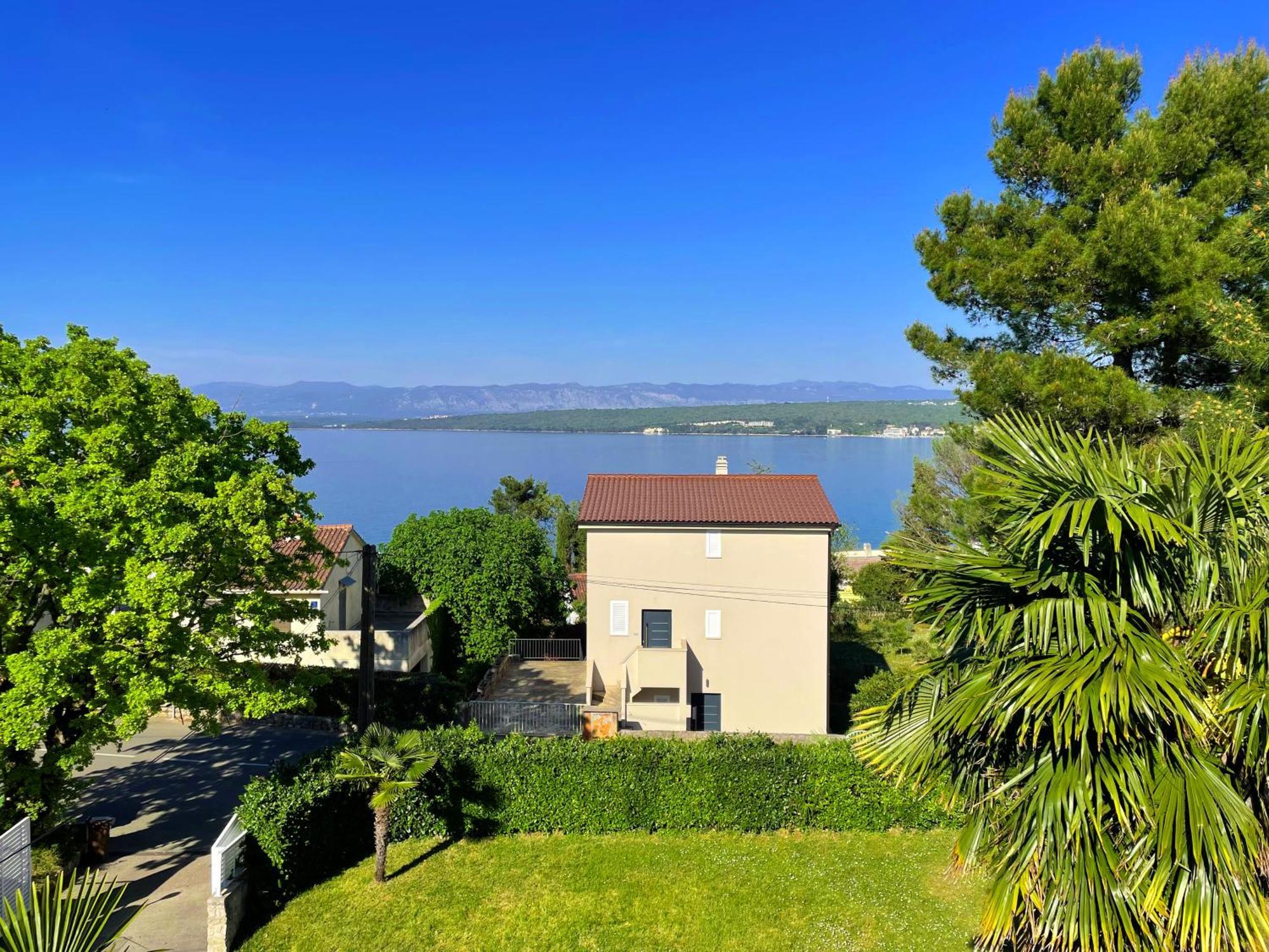Private Soulset With Swimming Pool Vantacici